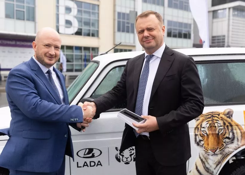 LADA ПОМОГАЕТ В ЗАЩИТЕ АМУРСКИХ ТИГРОВ